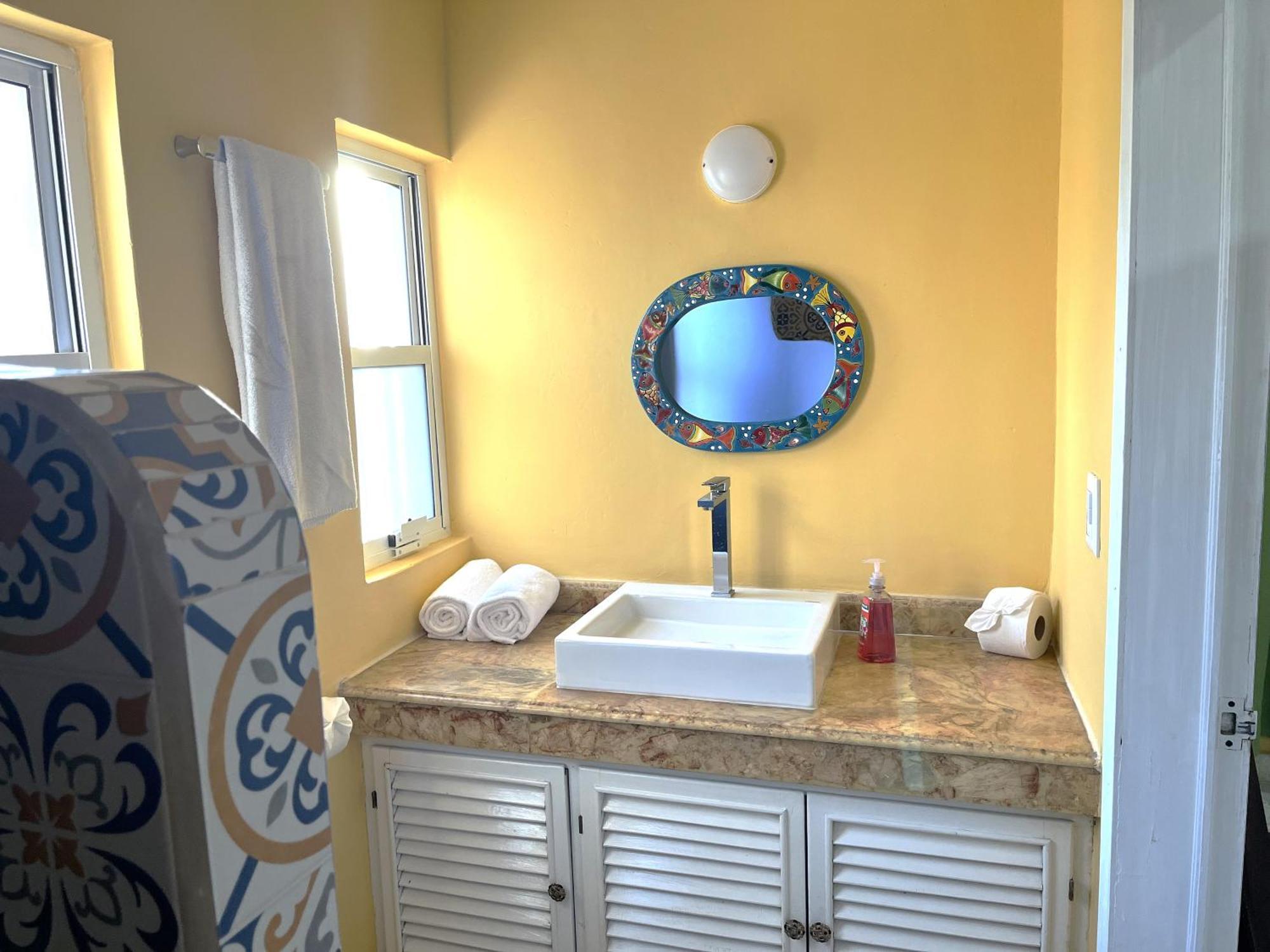 Casa Belisario - Pet Friendly Apartment Масатлан Стая снимка